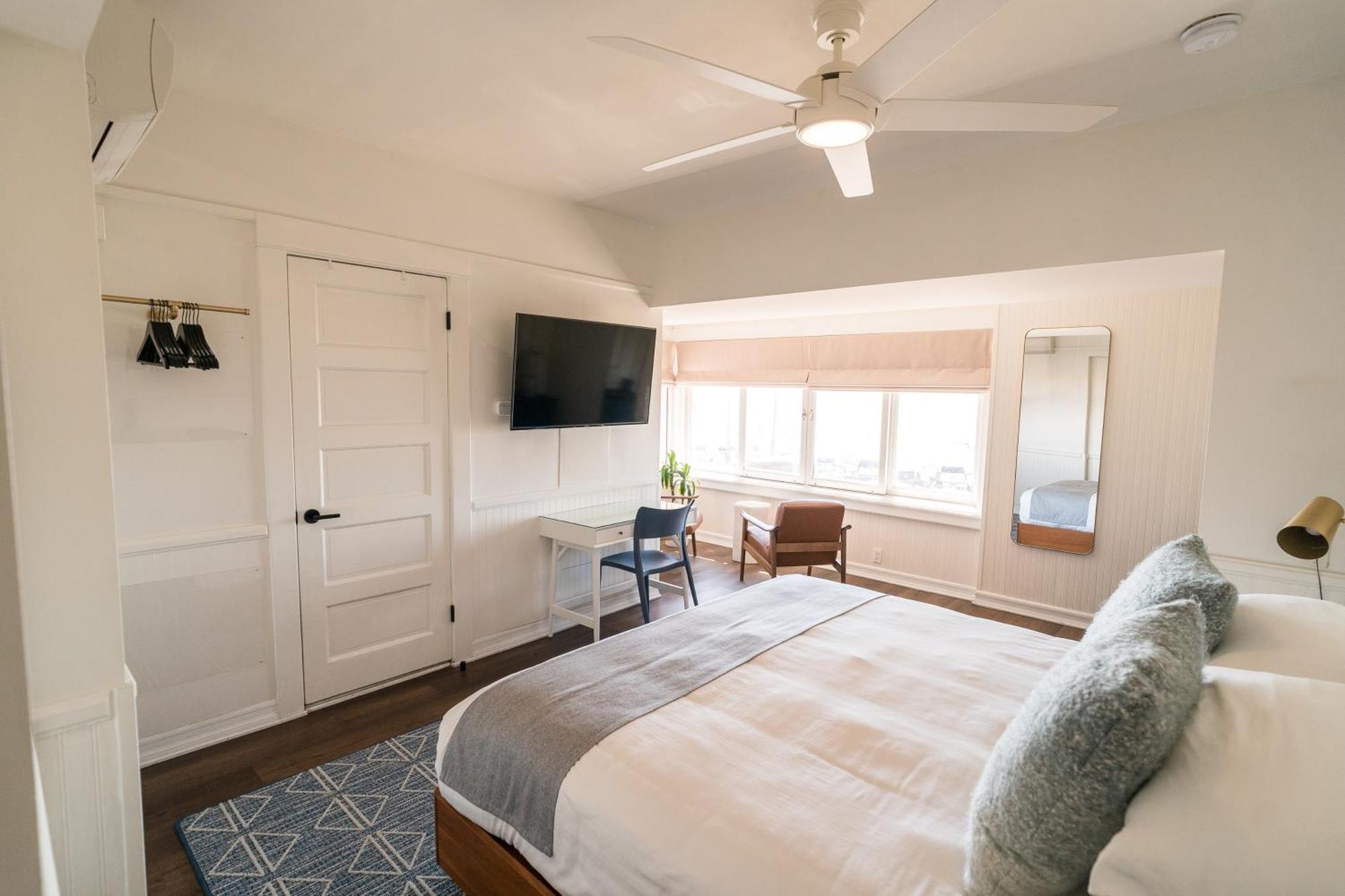 Newport Beach Hotel Eksteriør billede