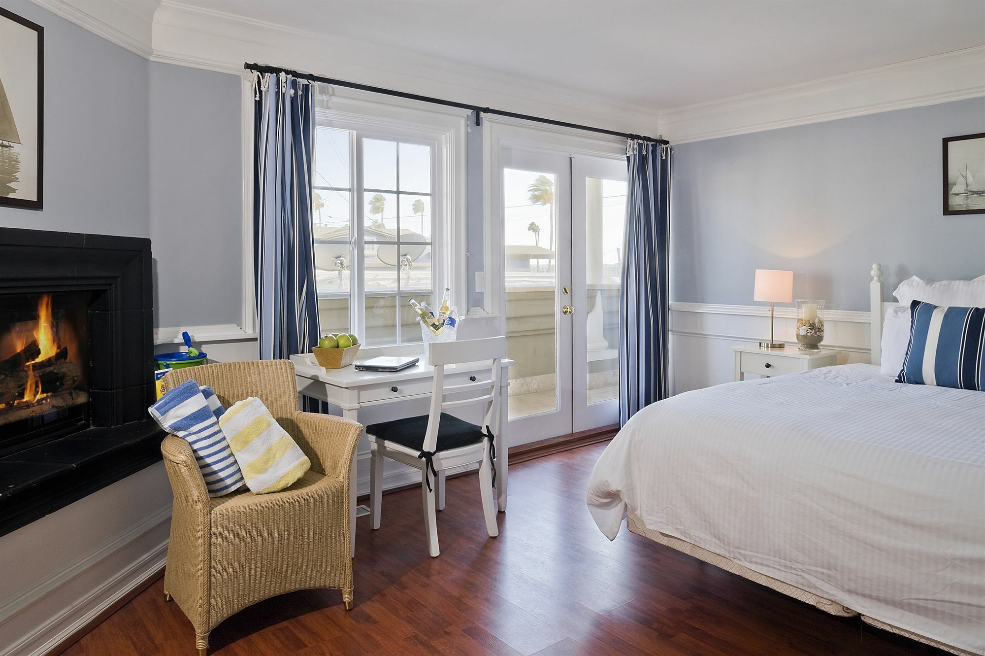 Newport Beach Hotel Eksteriør billede